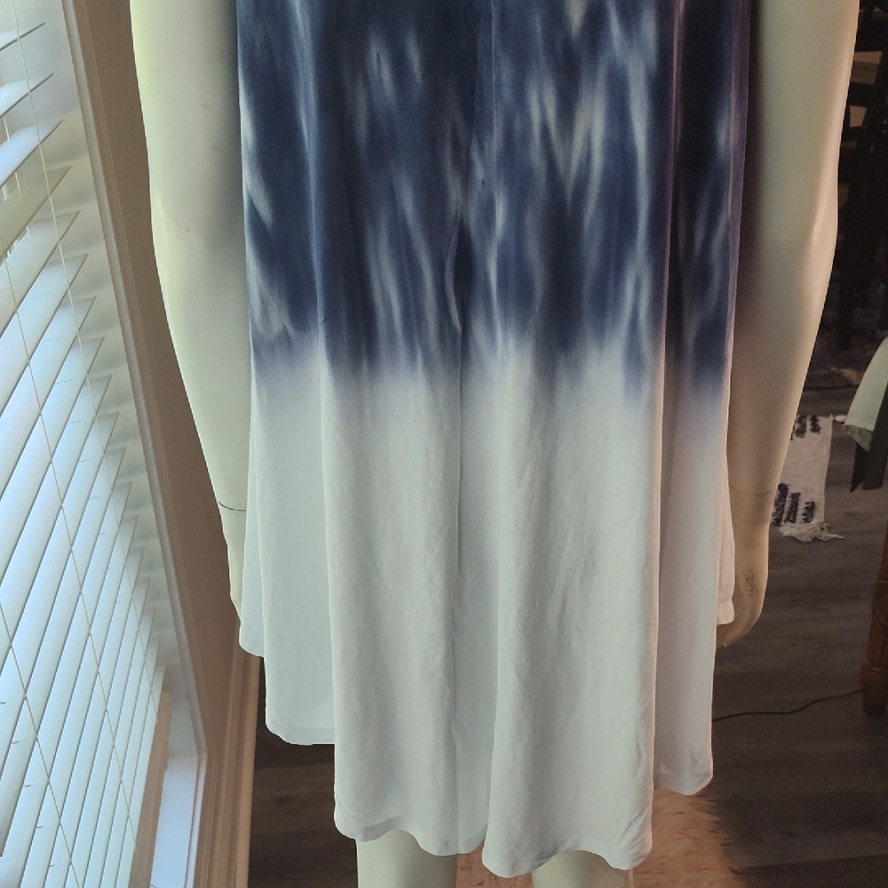 Lane Bryant Blue and White Sleeveless Relaxed Tank Top - Picture 7 of 10